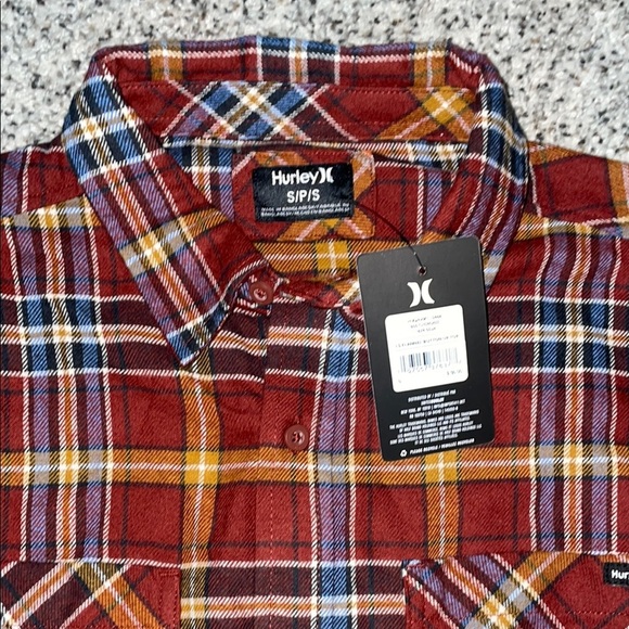 Hurley Red and Yellow Casual Button Down Shirt - Picture 1 of 8